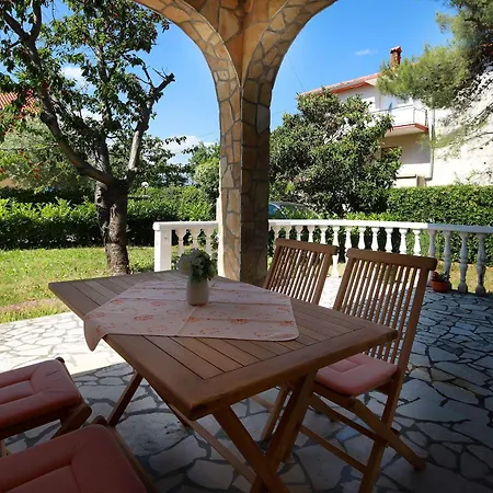 Apartment Svoboda 2