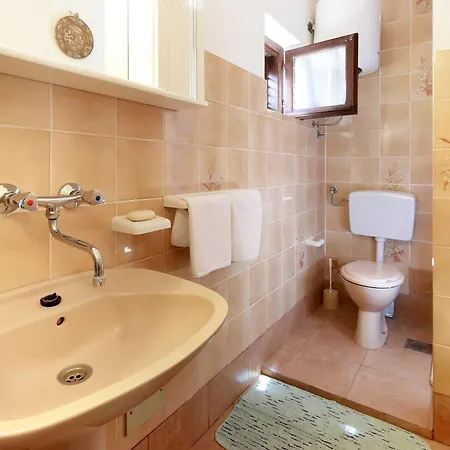 Svoboda 2 Apartment